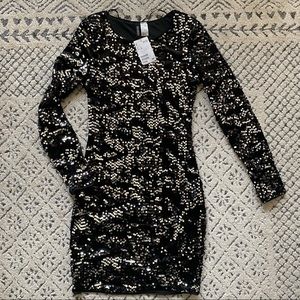 ❌SOLD❌ H&M sequin holiday dress